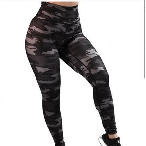 Til You Collapse Effortless Scrunch Booty Leggings